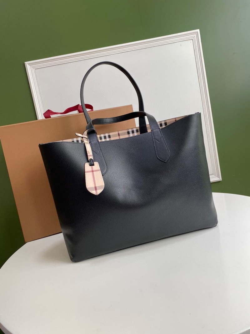 Bv*b*rry shopping bags